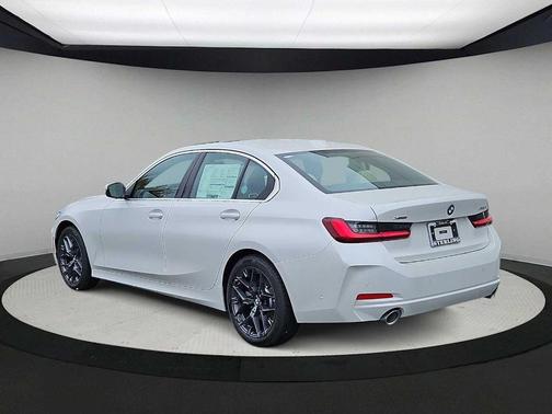 2025 BMW 330 i xDrive