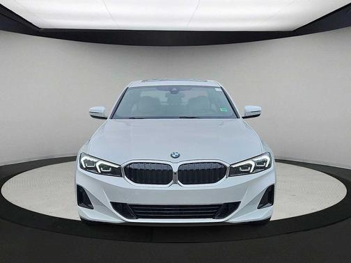 2025 BMW 330 i xDrive