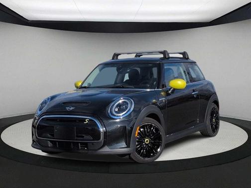 2024 MINI SE Hardtop Cooper