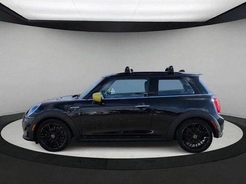 2024 MINI SE Hardtop Cooper