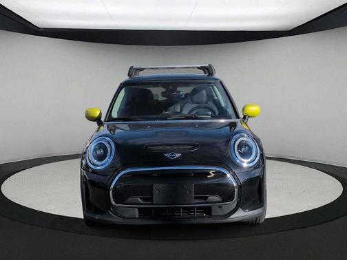 2024 MINI SE Hardtop Cooper