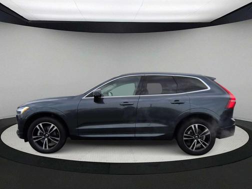 2021 Volvo XC60 T5 Momentum
