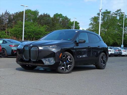 2025 BMW iX xDrive50