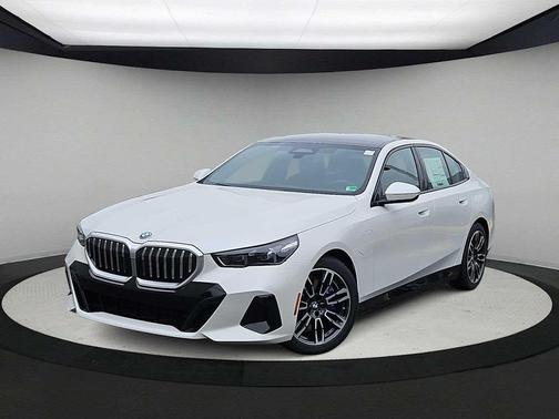 2026 BMW 550e xDrive