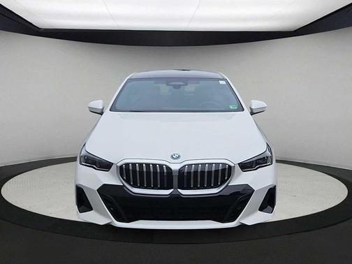 2026 BMW 550e xDrive