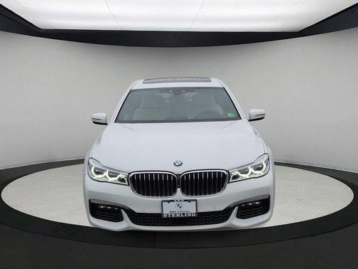 2016 BMW 750 i