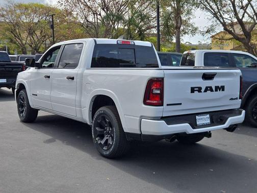 Bright White Clearcoat 2026 RAM 1500 Big Horn/Lone Star