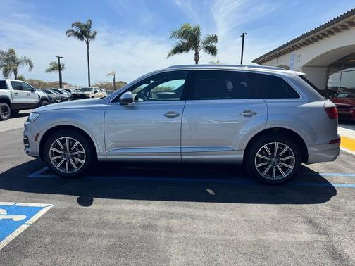 Florett Silver Metallic 2018 Audi Q7 3.0T Premium Plus