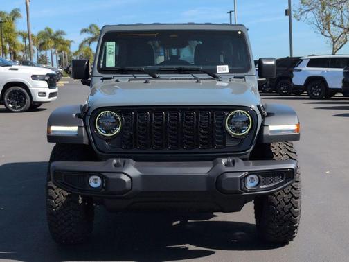 Anvil Clearcoat 2026 Jeep Wrangler Sport