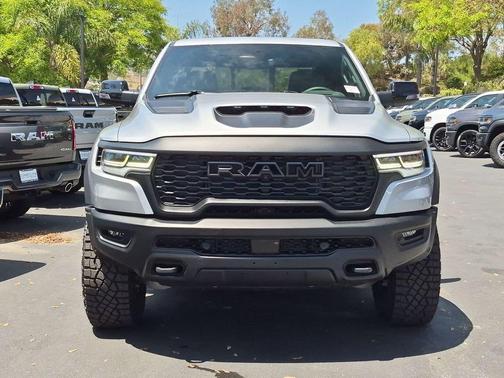 Silver Zynith 2026 RAM 1500 RHO