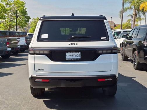 Bright White Clearcoat 2026 Jeep Grand Wagoneer Summit