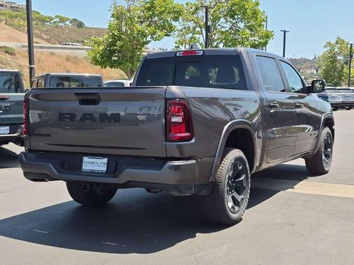 Granite Crystal Clearcoat Metallic 2026 RAM 1500 Big Horn/Lone Star
