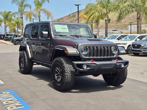 Granite Crystal Clearcoat Metallic 2026 Jeep Wrangler Rubicon