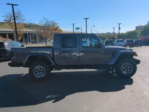 Granite Crystal Clearcoat Metallic 2026 Jeep Gladiator Rubicon