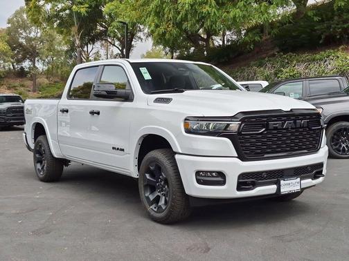 Bright White Clearcoat 2026 RAM 1500 Big Horn/Lone Star