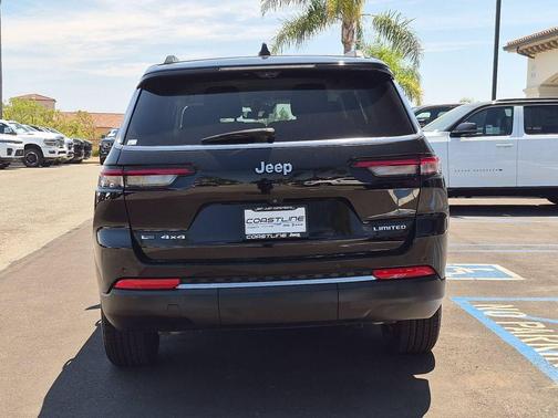 Diamond Black 2022 Jeep Grand Cherokee L Limited