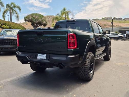 Serrano Red 2026 RAM 1500 RHO