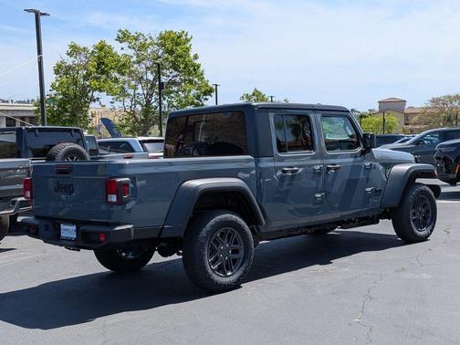 Anvil Clearcoat 2026 Jeep Gladiator Sport