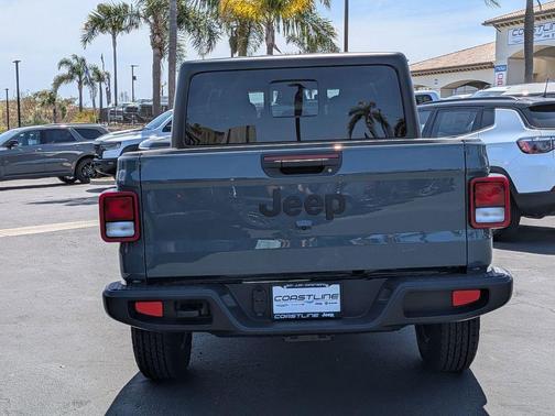 Anvil Clearcoat 2026 Jeep Gladiator Sport