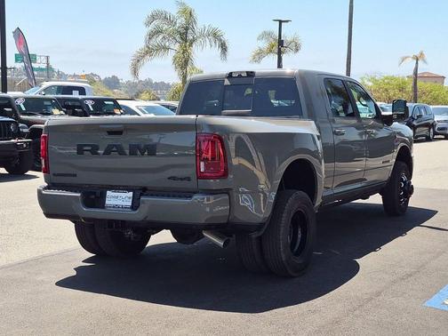 Ceramic Gray Clearcoat 2026 RAM 3500 Laramie
