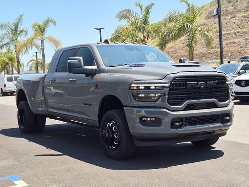 Ceramic Gray Clearcoat 2026 RAM 3500 Laramie