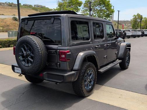 Granite Crystal Clearcoat Metallic 2026 Jeep Wrangler Sport