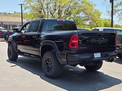 Diamond Black 2026 RAM 1500 RHO