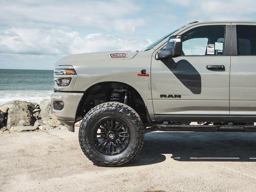Ceramic Gray Clearcoat 2026 RAM 2500 Big Horn