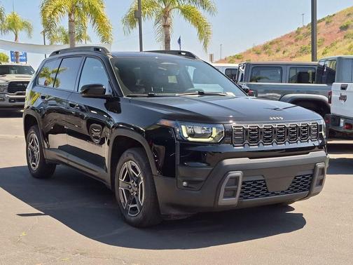Diamond Black 2026 Jeep Cherokee LAREDO/LIMITED
