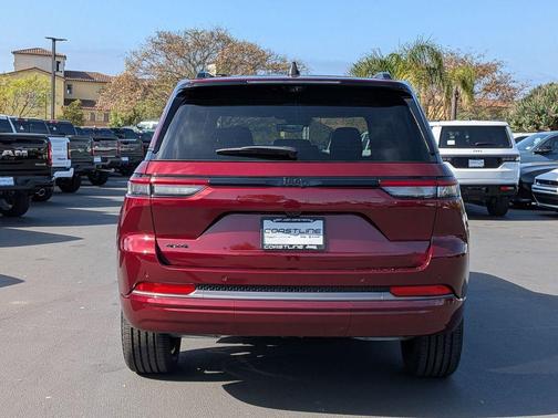 Velvet Red Pearlcoat 2026 Jeep Grand Cherokee Limited