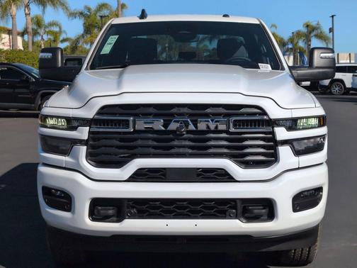Bright White Clearcoat 2026 RAM 2500 Big Horn