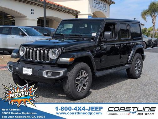 Black Clearcoat 2026 Jeep Wrangler Sahara
