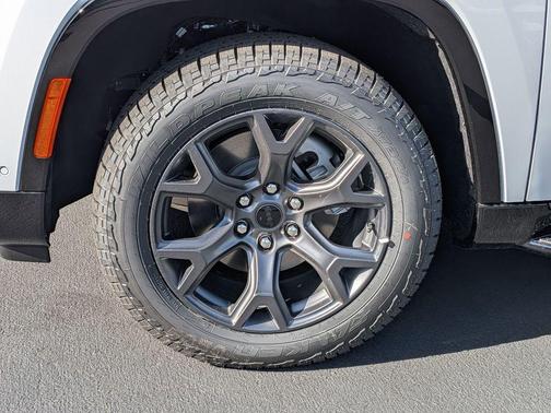 Bright White Clearcoat 2026 Jeep Grand Wagoneer Base