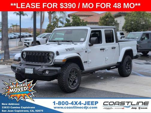 Bright White Clearcoat 2026 Jeep Gladiator Sport