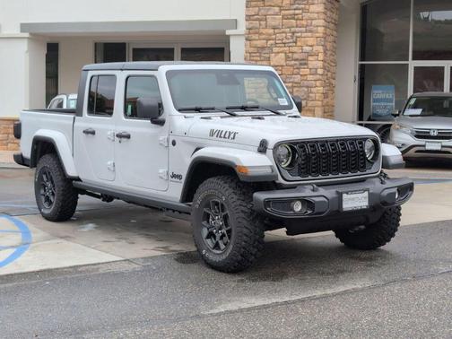 Bright White Clearcoat 2026 Jeep Gladiator Sport