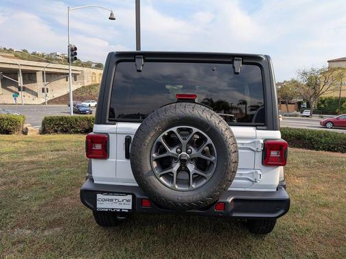 Bright White Clearcoat 2026 Jeep Wrangler Sport