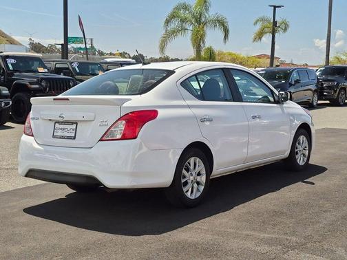Fresh Powder 2018 Nissan Versa 1.6 SV