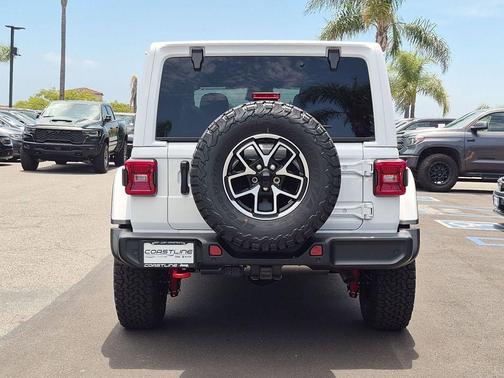 Bright White Clearcoat 2026 Jeep Wrangler Rubicon