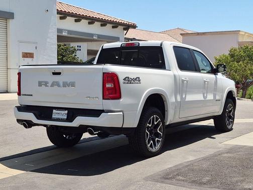 Bright White Clearcoat 2026 RAM 1500 Laramie