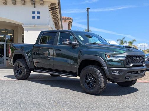 Serrano Red 2026 RAM 1500 RHO