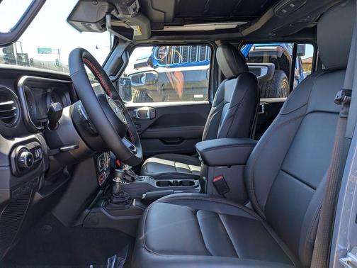 Anvil Clearcoat 2026 Jeep Wrangler 392
