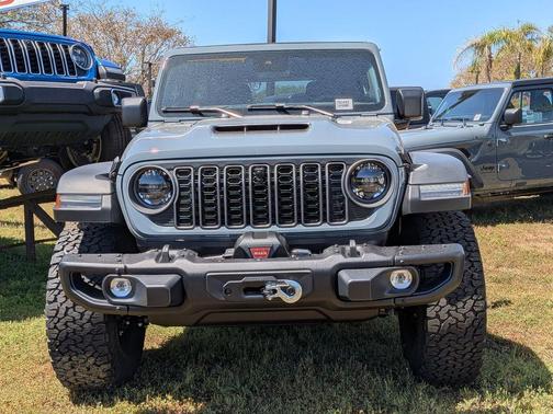 Anvil Clearcoat 2026 Jeep Wrangler 392