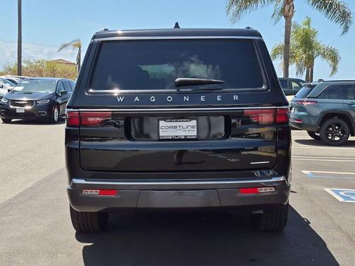 Diamond Black 2022 Jeep Wagoneer Series III