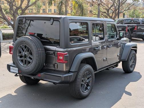 Granite Crystal Clearcoat Metallic 2026 Jeep Wrangler Sport