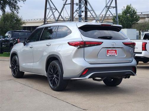 2023 Toyota Highlander XSE