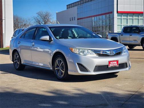 2014 Toyota Camry LE