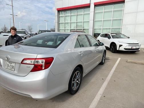 2014 Toyota Camry LE