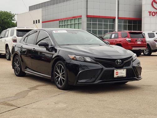 Midnight Black Metallic 2023 Toyota Camry SE