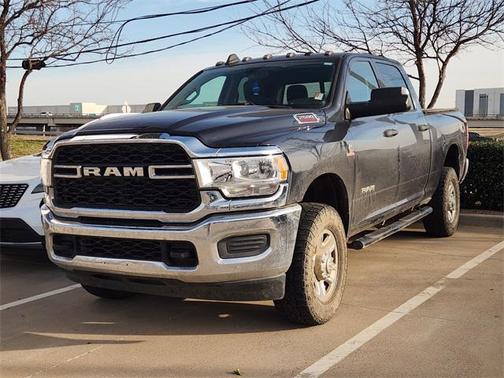 2019 RAM 2500 Tradesman Crew Cab 4x4 6'4' Box