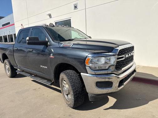 2019 RAM 2500 Tradesman Crew Cab 4x4 6'4' Box